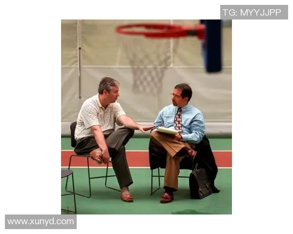 成都网球队包夹战术解析与网球热点动态探讨